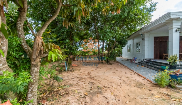 2 Bedrooms House for Rent in Siem Reap - Svay Dangkum