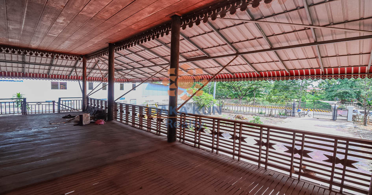 5 Bedrooms House for Rent along Riverside, Siem Reap City