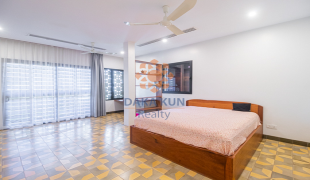 5 Bedrooms Villa for Rent in Krong Siem Reap-Sala Kamreuk