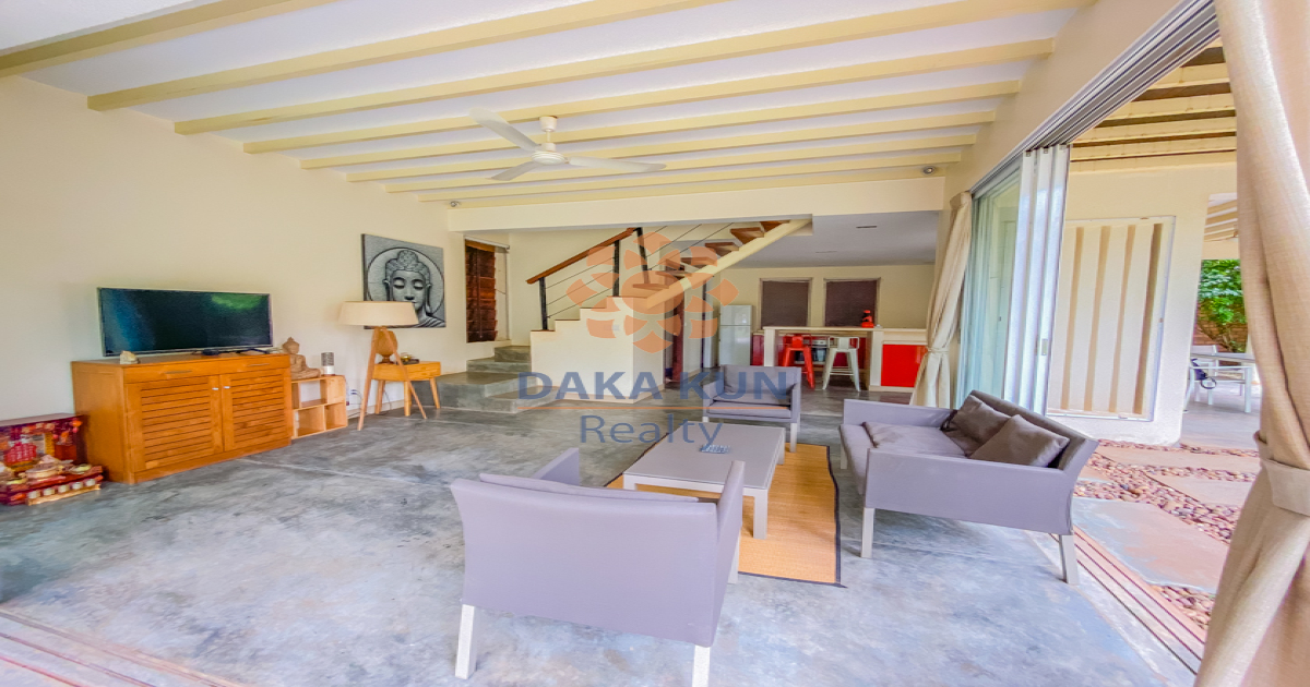 Villa with Swimming Pool for Rent in Siem Reap City-Svay Dangkum