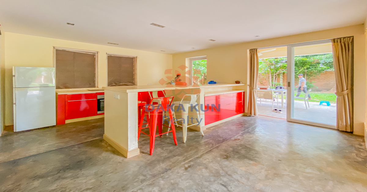 Villa with Swimming Pool for Rent in Siem Reap City-Svay Dangkum