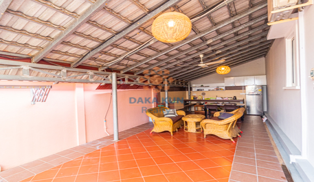 2 Bedrooms Apartment for Rent with Pool in Krong Siem Reap-Svay Dangkum