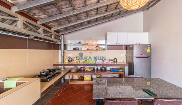 2 Bedrooms Apartment for Rent with Pool in Krong Siem Reap-Svay Dangkum