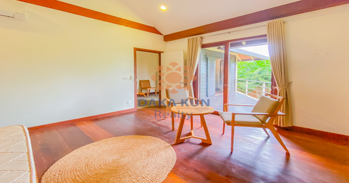 Villa with Swimming Pool for Rent in Siem Reap City-Svay Dangkum