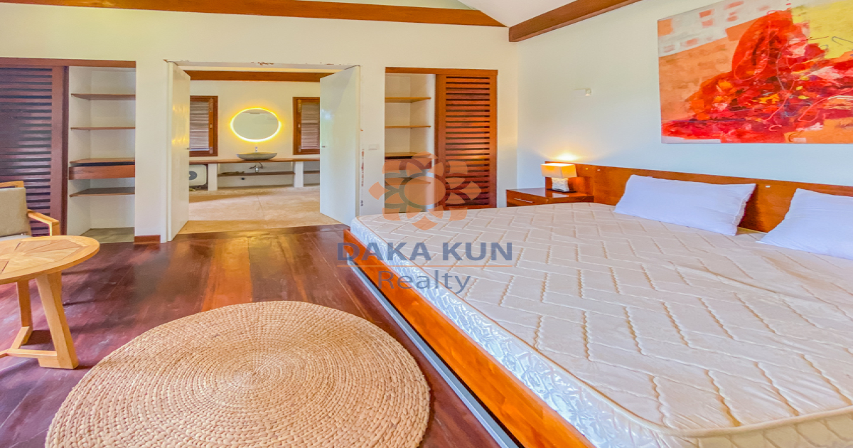 Villa with Swimming Pool for Rent in Siem Reap City-Svay Dangkum