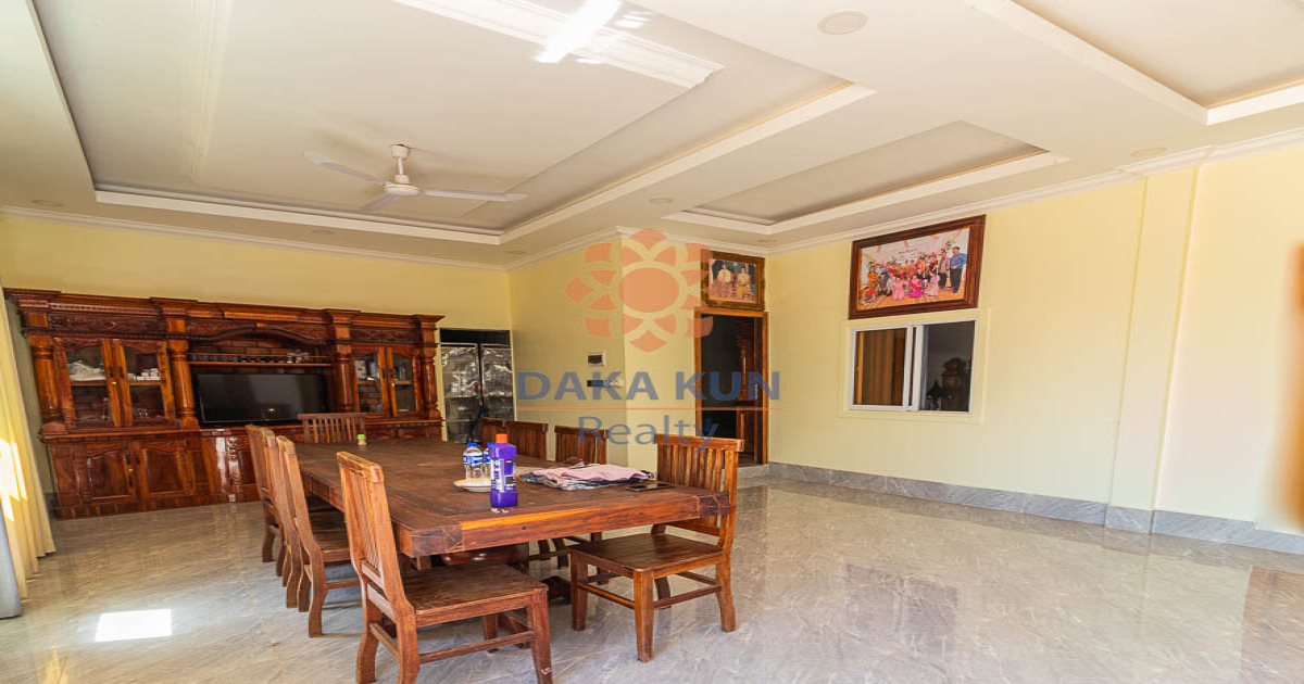 3 Bedrooms House for Sale in Siem Reap City, near Tavern Market