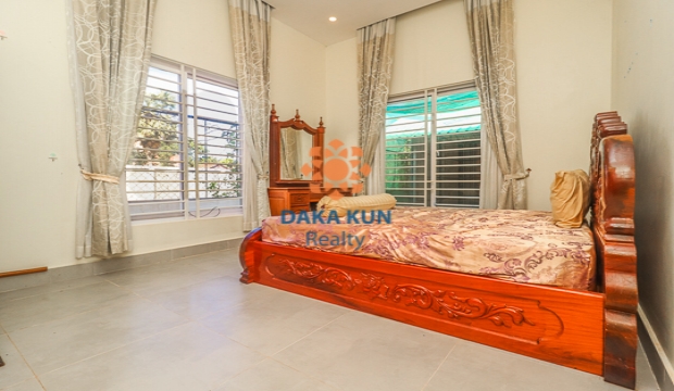 House for Sale in Siem Reap-Sala Kamreuk