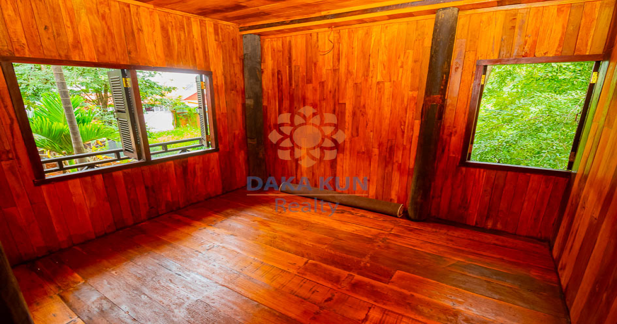 Wooden House for Sale in Siem Reap City-Chreav