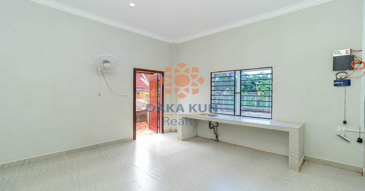 2 Bedrooms House for Rent in Siem Reap City - Sambuor