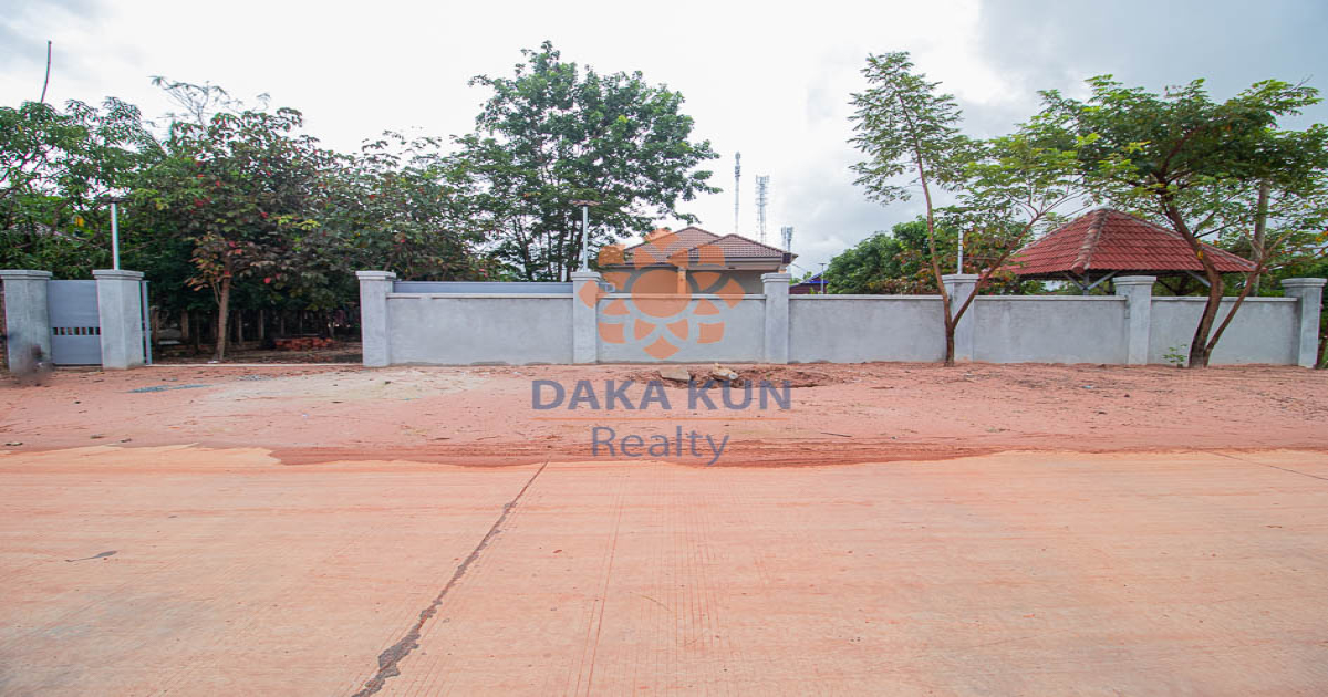 2 Bedrooms House for Sale in Siem Reap City - Sambuor