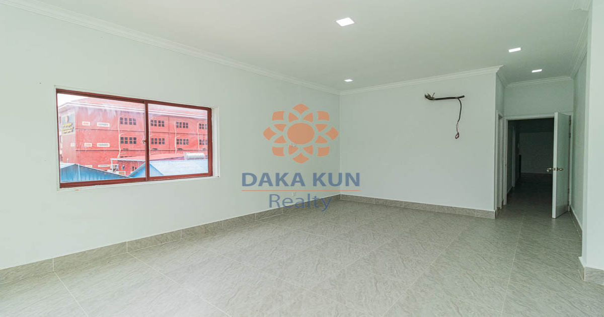Commercial Building for Rent in Siem Reap City, near Angkor High School