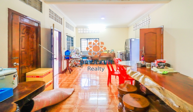 Urgent Sale House in Svay Dangkum commune, Siem Reap