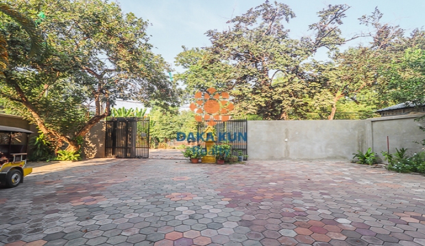 5 Bedrooms House for Rent in Siem Reap-Riverside
