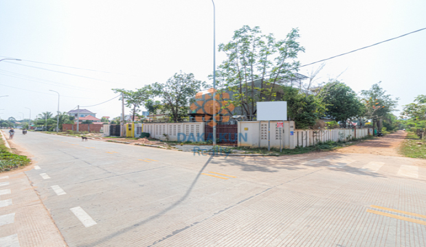 Land and House for Sale in Krong Siem Reap-Sala Kamreuk