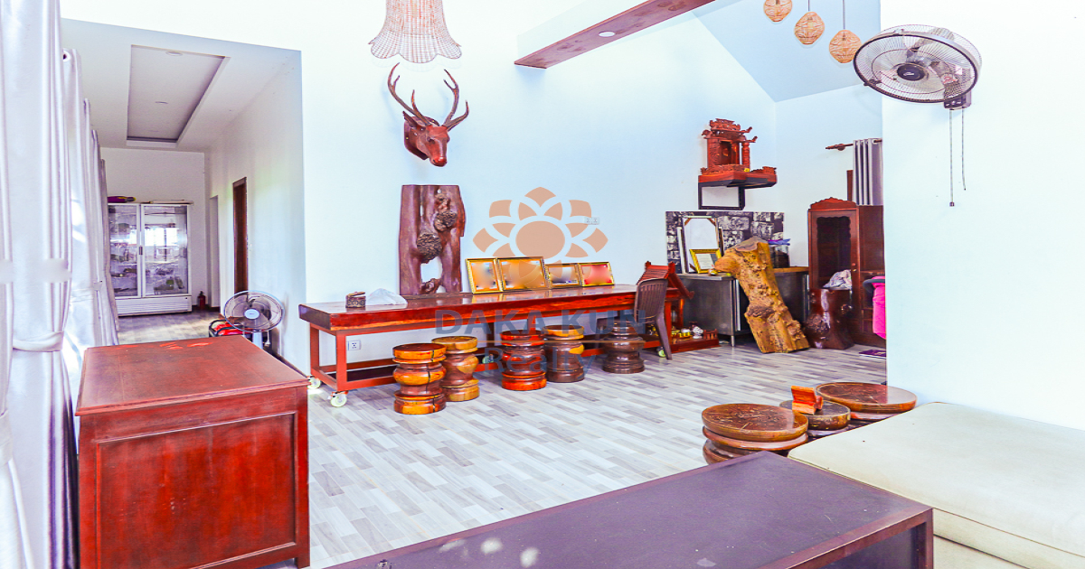 3 Bedrooms House for Rent in Siem Reap City, Chreav