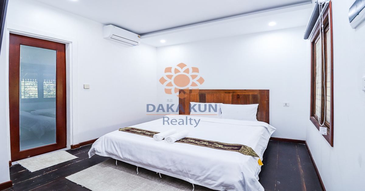 2 Bedrooms Wooden House for Rent in Siem Reap City, Sala Kamreuk