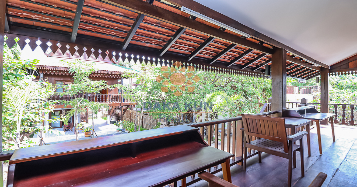 2 Bedrooms Wooden House for Rent in Siem Reap City, Sala Kamreuk