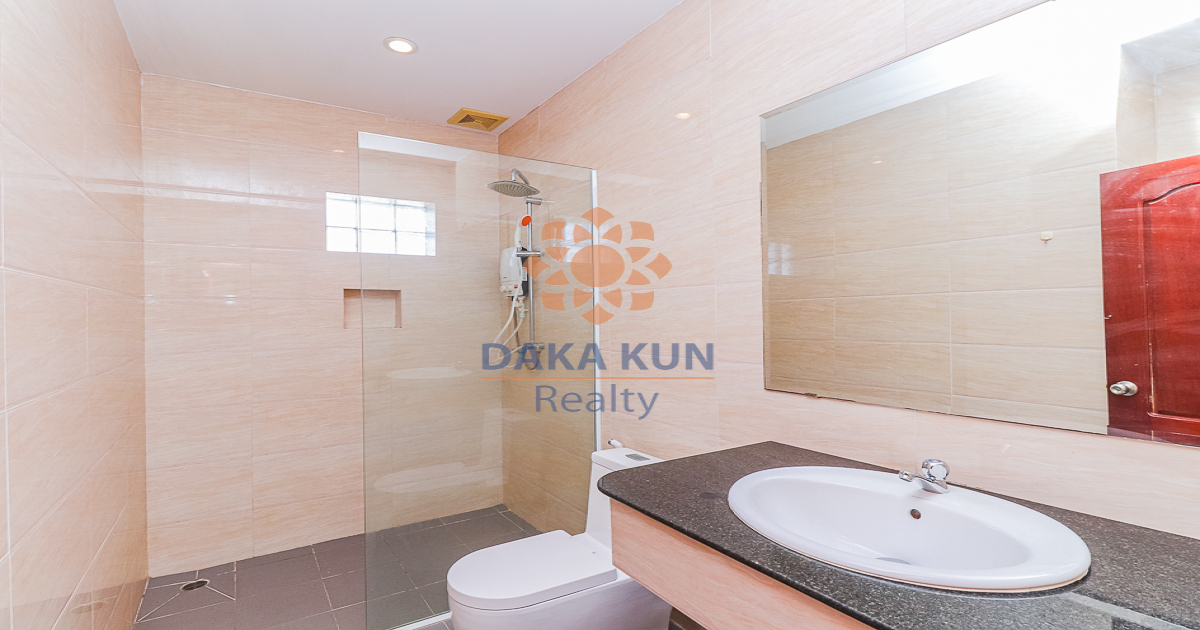 1 Bedroom Apartment for Rent on Angkor Night Market St., in Siem Reap City Center