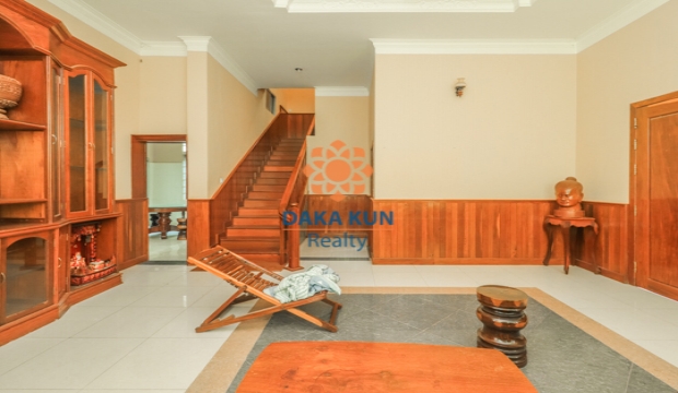 5 Bedroom House for Rent in Siem Reap - Svay Dangkum