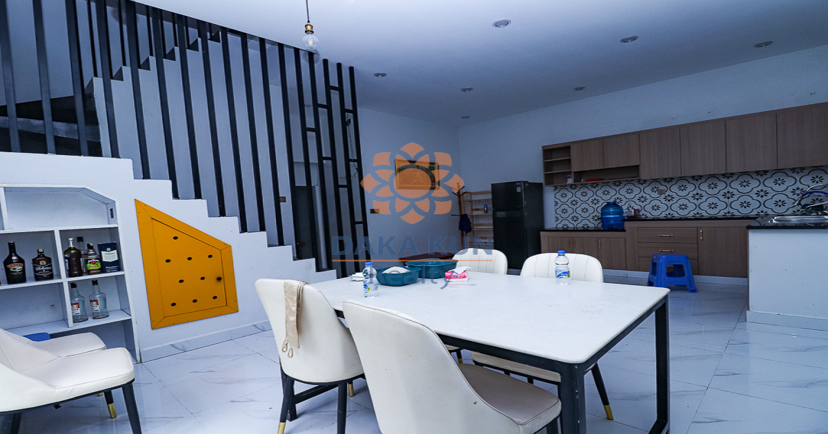 4 Bedrooms House for Rent in Siem Reap City, Svay Dangkum