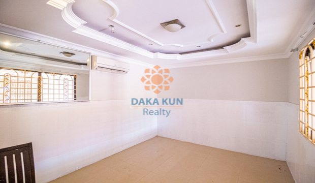 6 Bedrooms House for Rent in Krong Siem Reap-Sala Kamreuk