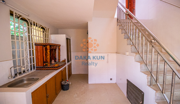 6 Bedrooms House for Rent in Krong Siem Reap-Sala Kamreuk