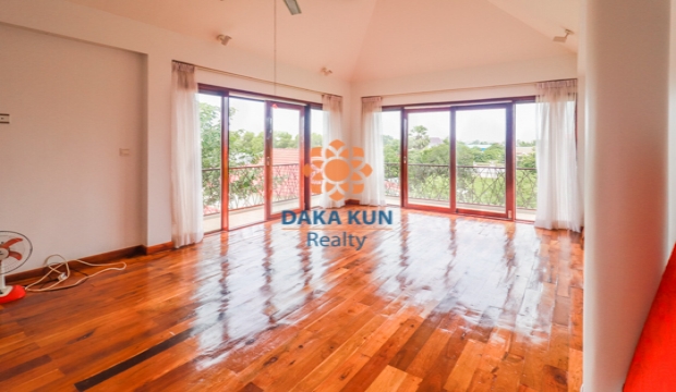 Urgent Sale, House near Angkor Era Hotel, Siem Reap