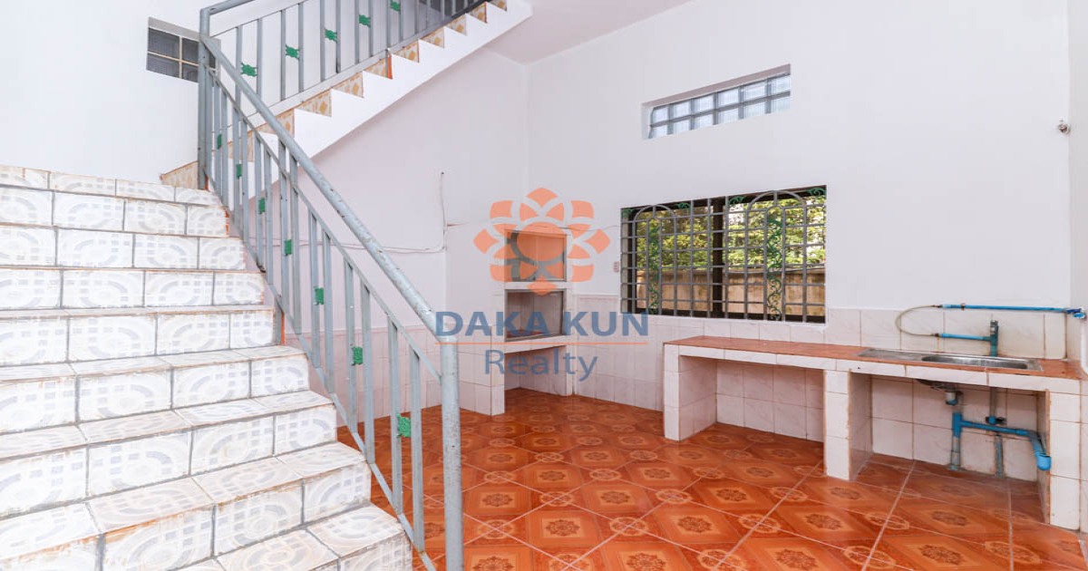 5 Bedrooms House for Rent in Sala Kamreuk, in Siem Reap City