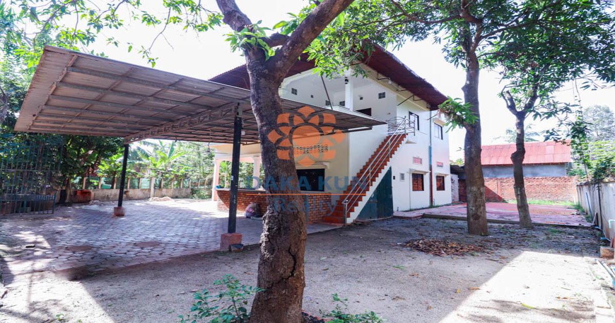 5 Bedrooms House for Rent in Sala Kamreuk, in Siem Reap City