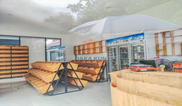 Shop for Rent on National road 6A, Riverside