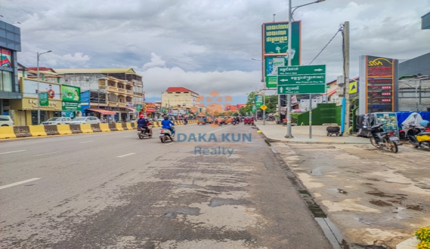 Shop for Rent on National road 6A, Riverside