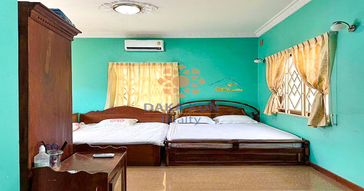 3 Bedrooms House for Rent in Siem Reap City,  near Angkor Market I