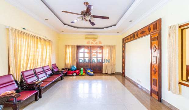 House for Sale in Krong Siem Reap-near Borey Arcade