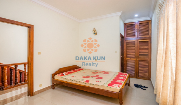 House for Sale in Krong Siem Reap-near Borey Arcade