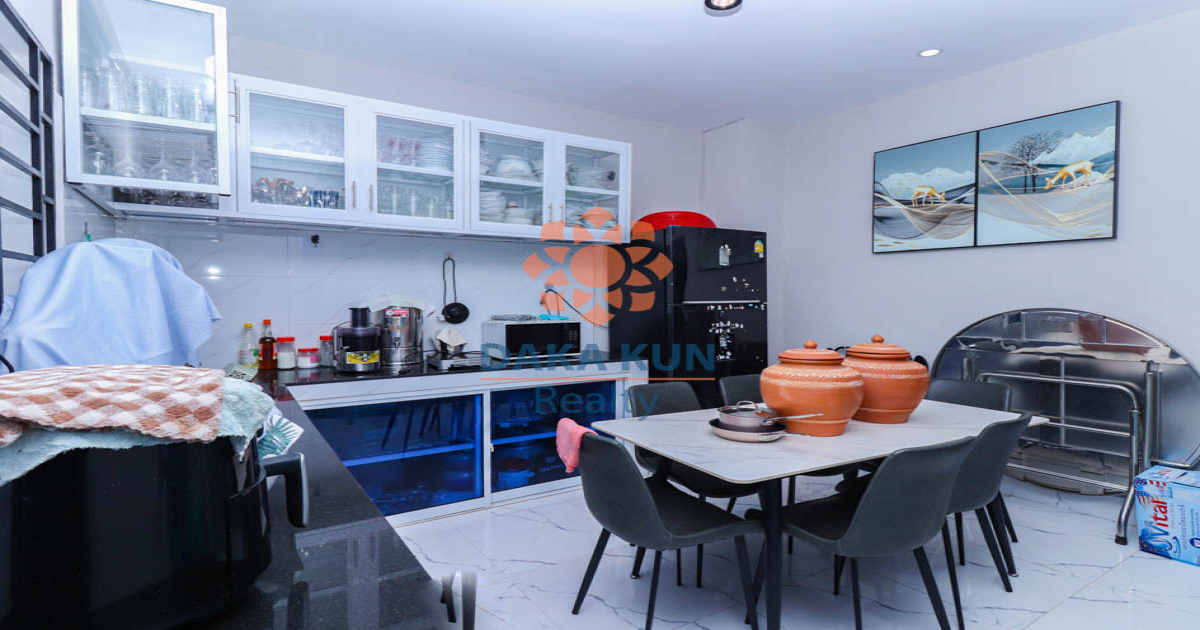 4 Bedrooms House for Sale in Siem Reap City-Sala Kamreuk