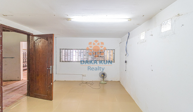 Warehouse for Rent in Krong Siem Reap-Street 30
