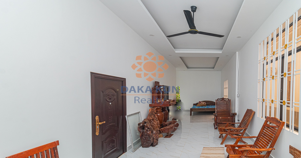 2 Bedrooms House for Rent in Siem Reap City, Svay Dangkum