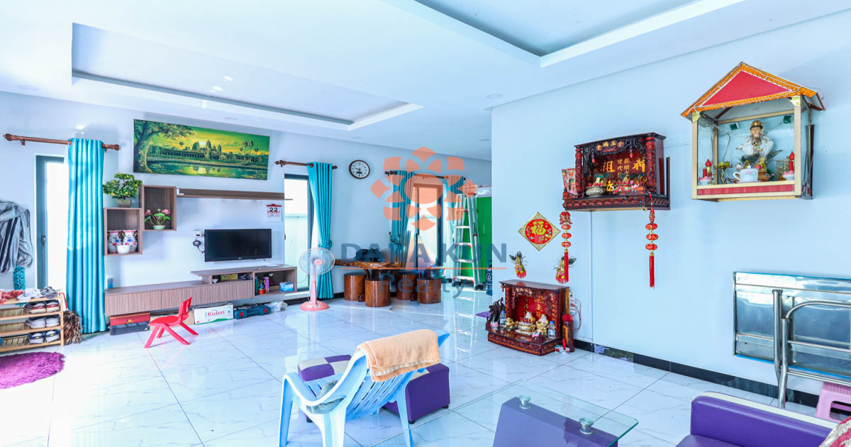 3 Bedrooms Villa for Sale in Tourism City, Siem Reap City