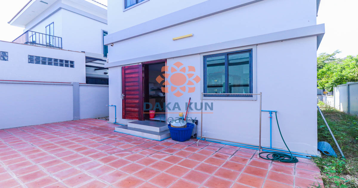 3 Bedrooms Villa for Sale in Tourism City, Siem Reap City