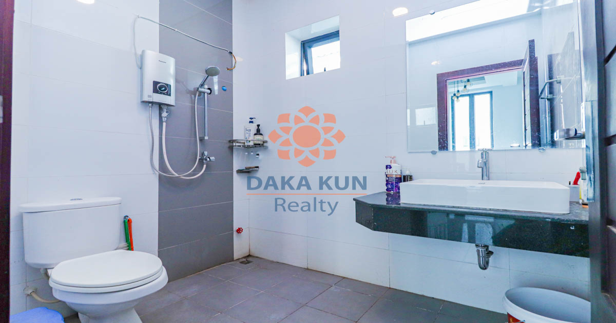 3 Bedrooms Villa for Sale in Tourism City, Siem Reap City