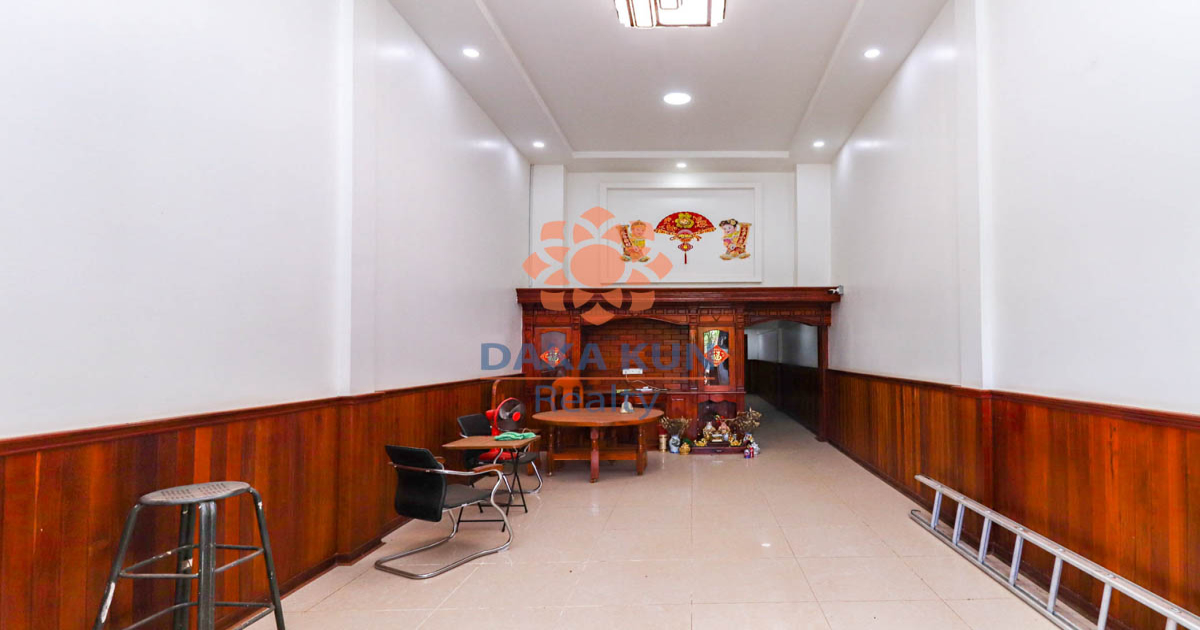 5 Bedrooms House for Rent in Siem Reap City - Sla Kram