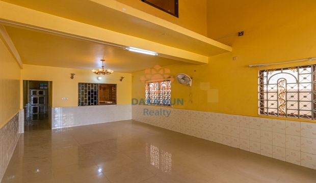 3 Bedrooms House for Rent in Siem Reap - Svay Dangkum