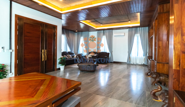 4 Bedrooms House For Rent In Siem Reap City-Chreav