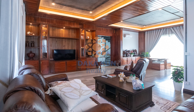 4 Bedrooms House For Rent In Siem Reap City-Chreav
