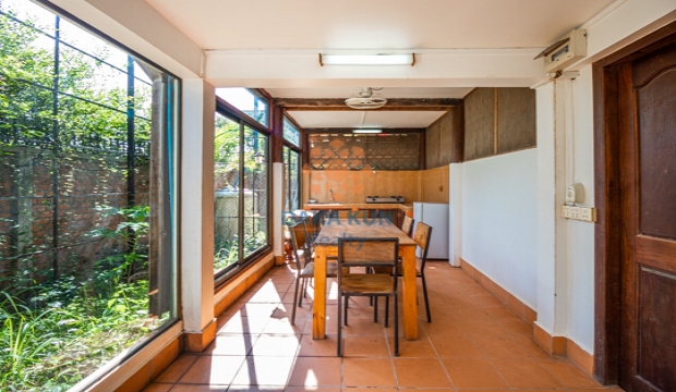 3 Bedrooms Wooden House for Rent in Siem Reap