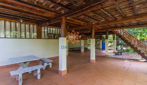 3 Bedrooms Wooden House for Rent in Siem Reap
