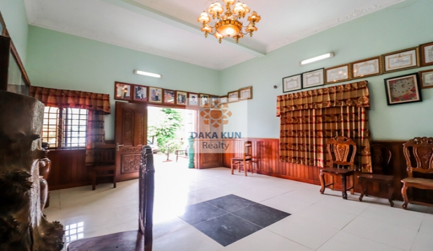 4 Bedrooms House for Rent in Siem Reap-Sala Kamruek