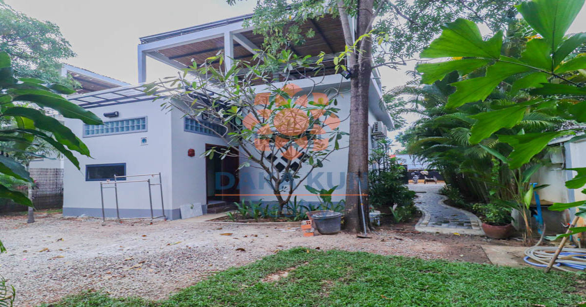 2 Bedrooms House for Rent in Siem Reap City, Svay Dangkum