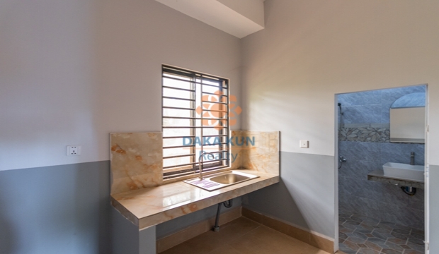 Commercial Building for Rent near Psa Leu, Siem Reap