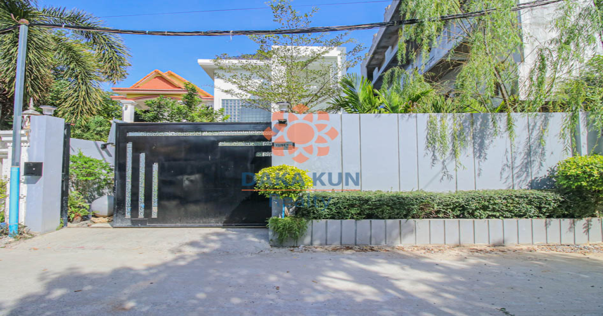 5 Bedrooms House for rent in Krong Siem Reap-Svay Dangkum